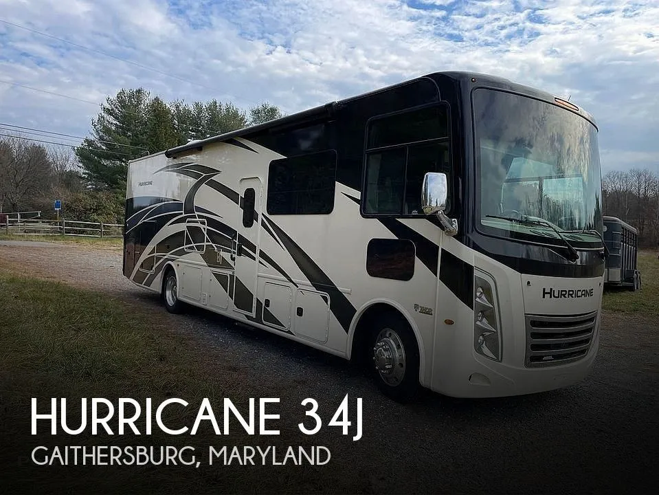 2022 Thor Motor Coach Hurricane 34J