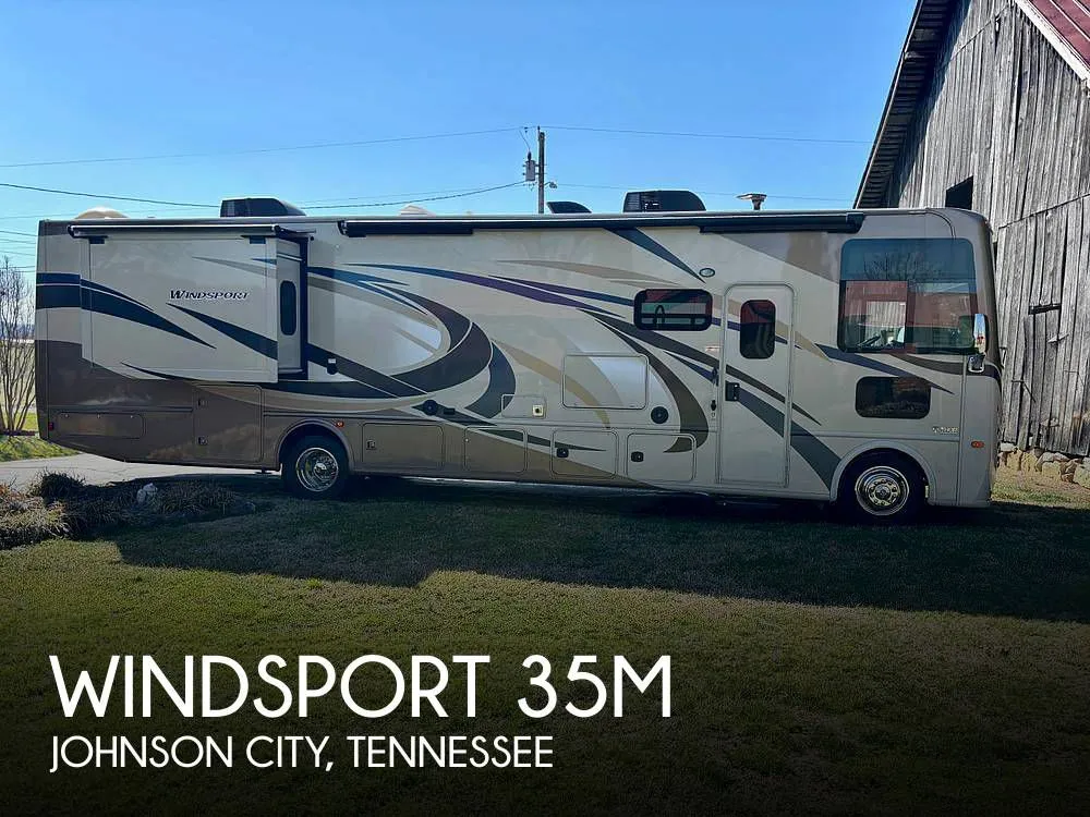 2017 Thor Motor Coach Windsport 35M