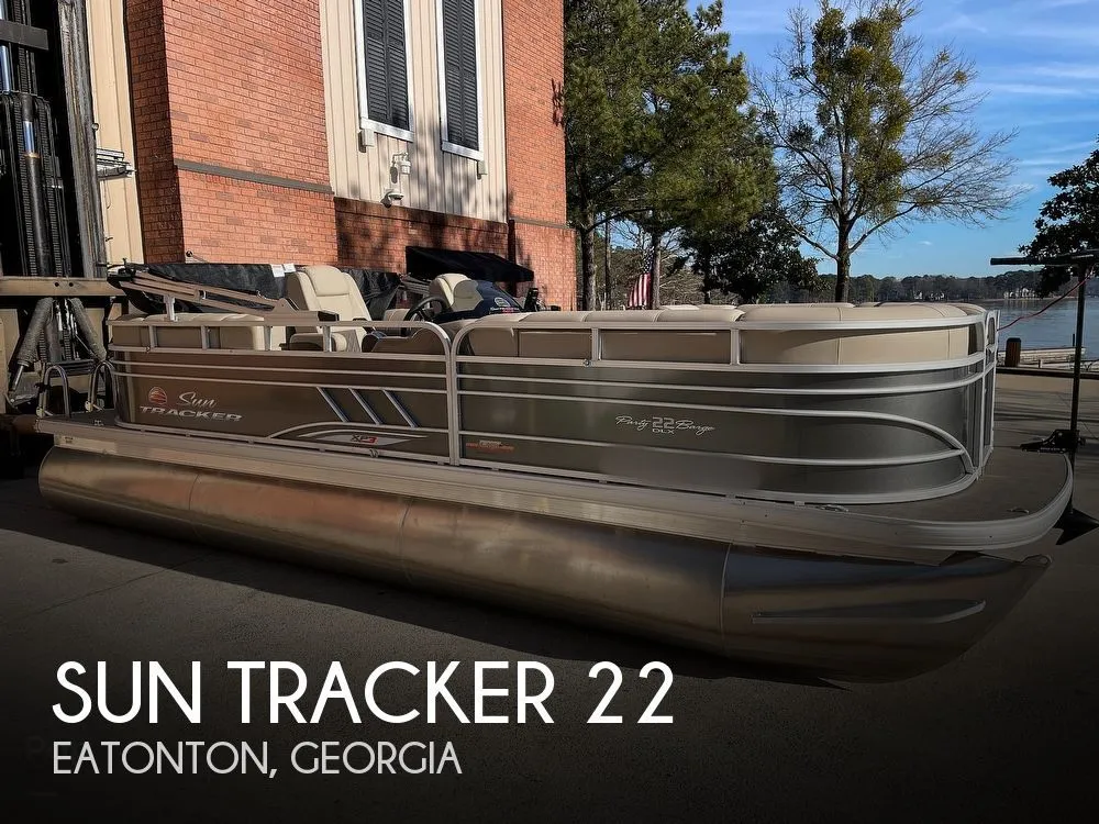 2023 Sun Tracker 22 XP3 Party Barge in Eatonton, GA