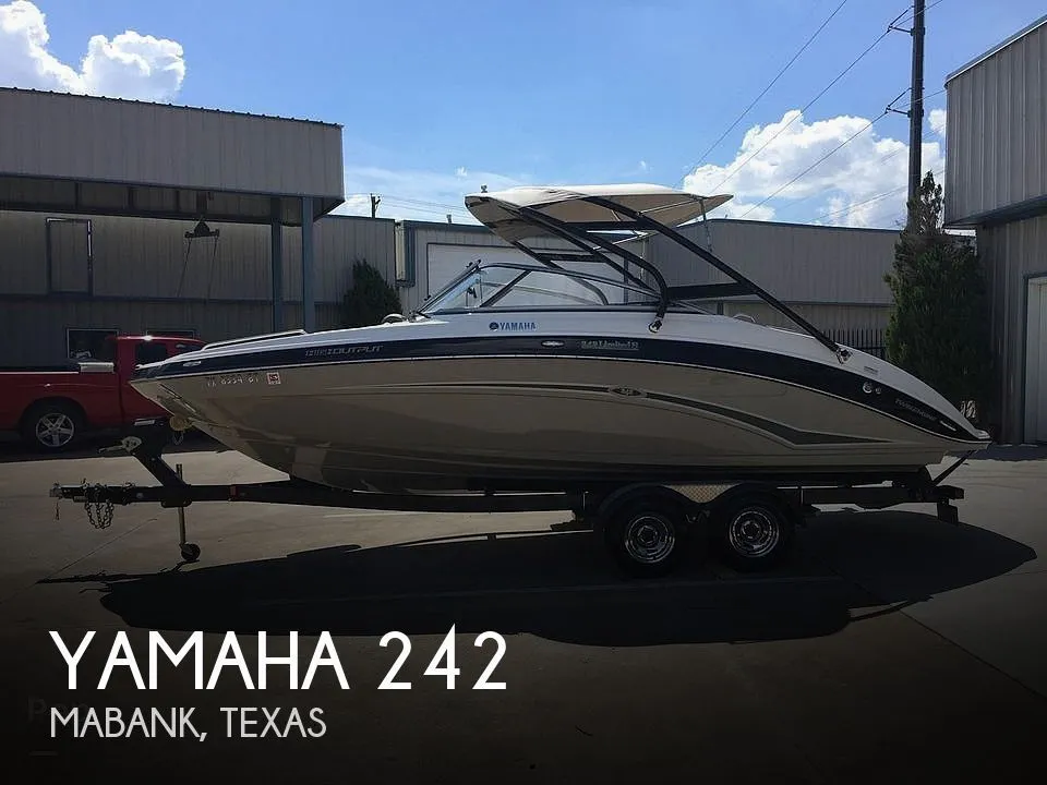 2012 Yamaha 242 S Limited in Enchanted Oaks, TX