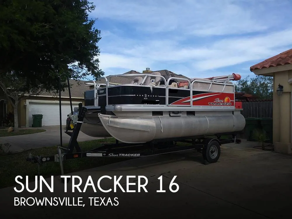 2014 Sun Tracker Bass Buggy 16 DLX in Brownsville, TX