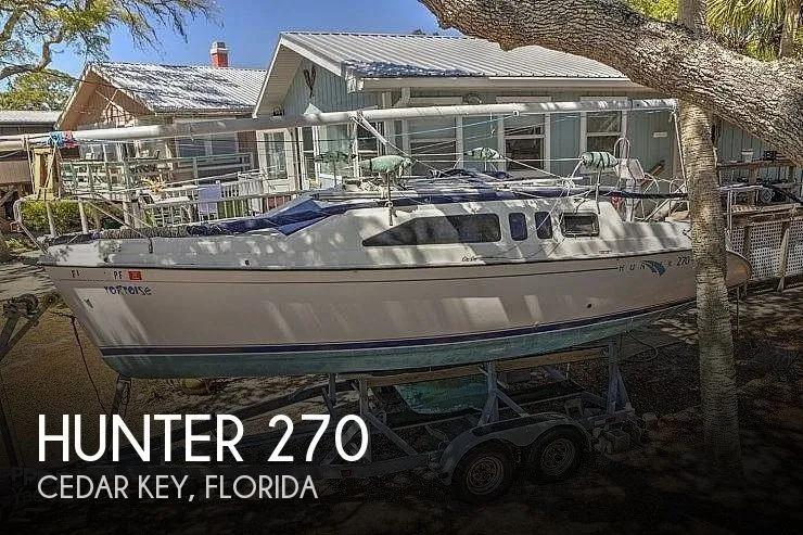 2002 Hunter 270