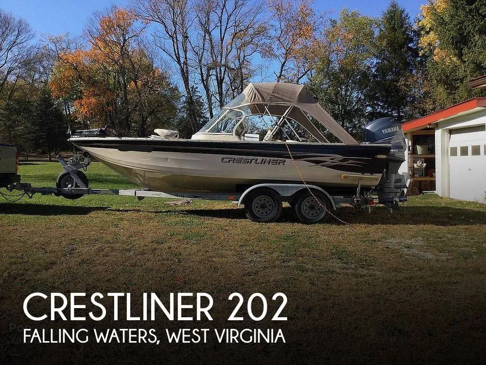 2002 Crestliner TOURNAMENT TS 202 in Falling Waters, WV