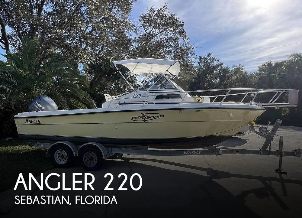 2000 Angler 220 in Sebastian, FL