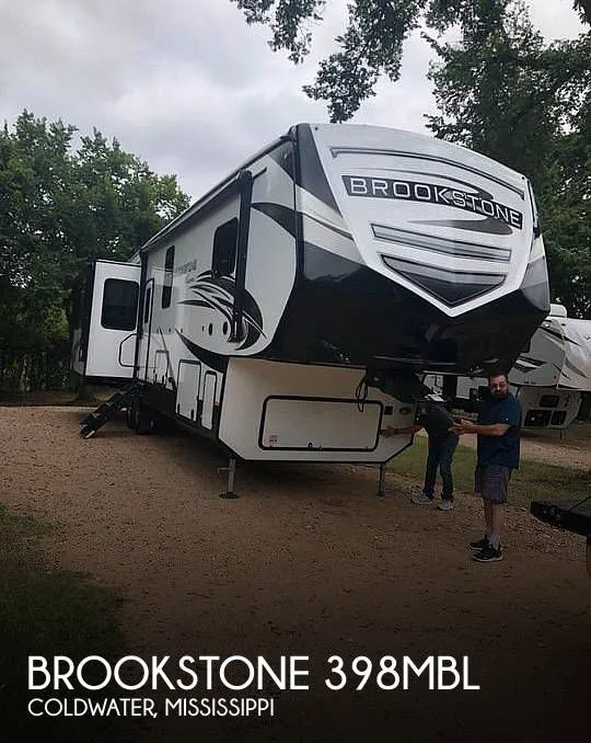 2022 Coachmen Brookstone 398MBL