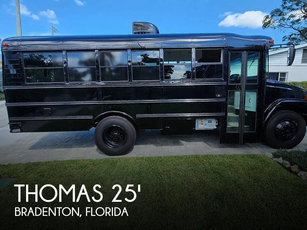 2006 Thomas FS65 24 Skoolie