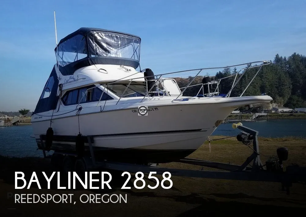 1999 Bayliner 2858 Command Bridge in Reedsport, OR