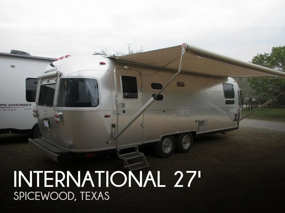 2020 Airstream International Serenity 27FB