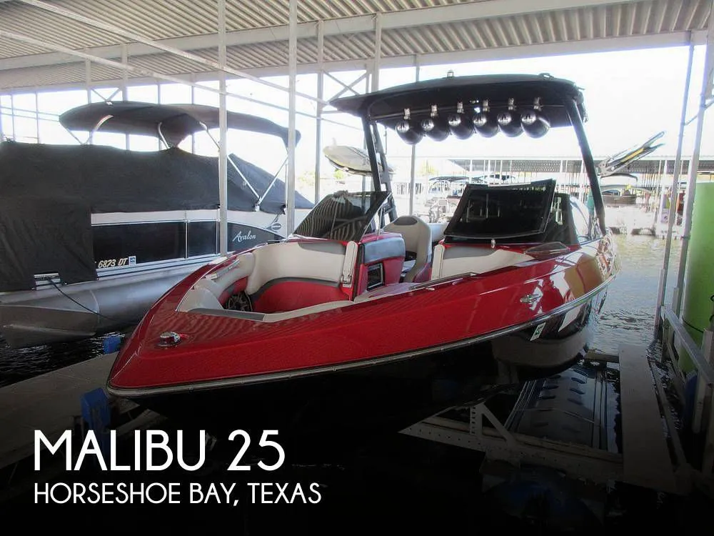 2016 Malibu Wakesetter 25 LSV in Horseshoe Bay, TX