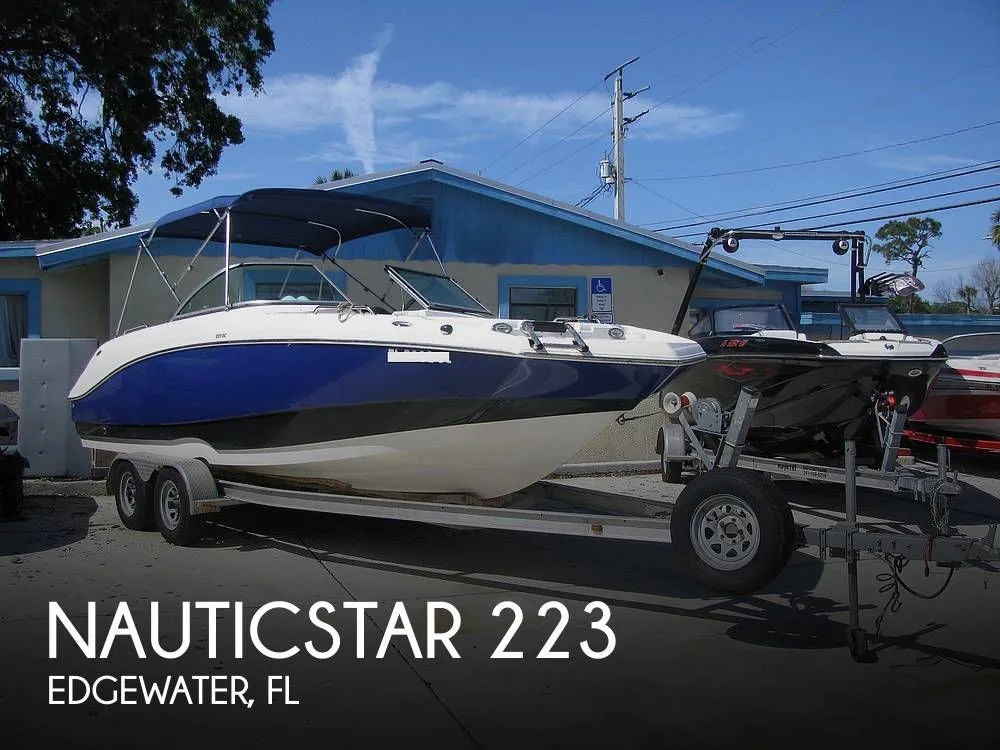 2014 NauticStar 223 DC Sport Deck in Edgewater, FL