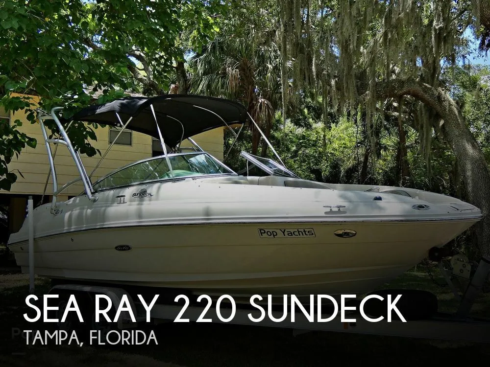 2006 Sea Ray 220 Sundeck in Town 'n' Country, FL