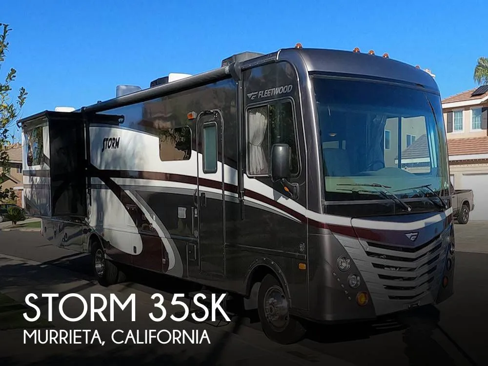 2016 Fleetwood Storm 35SK