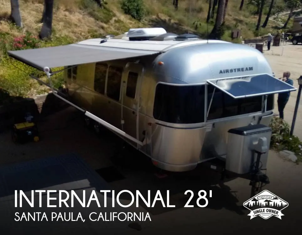 2016 Airstream International Signature 28