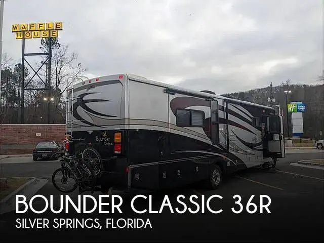 2012 Fleetwood Bounder Classic 36R