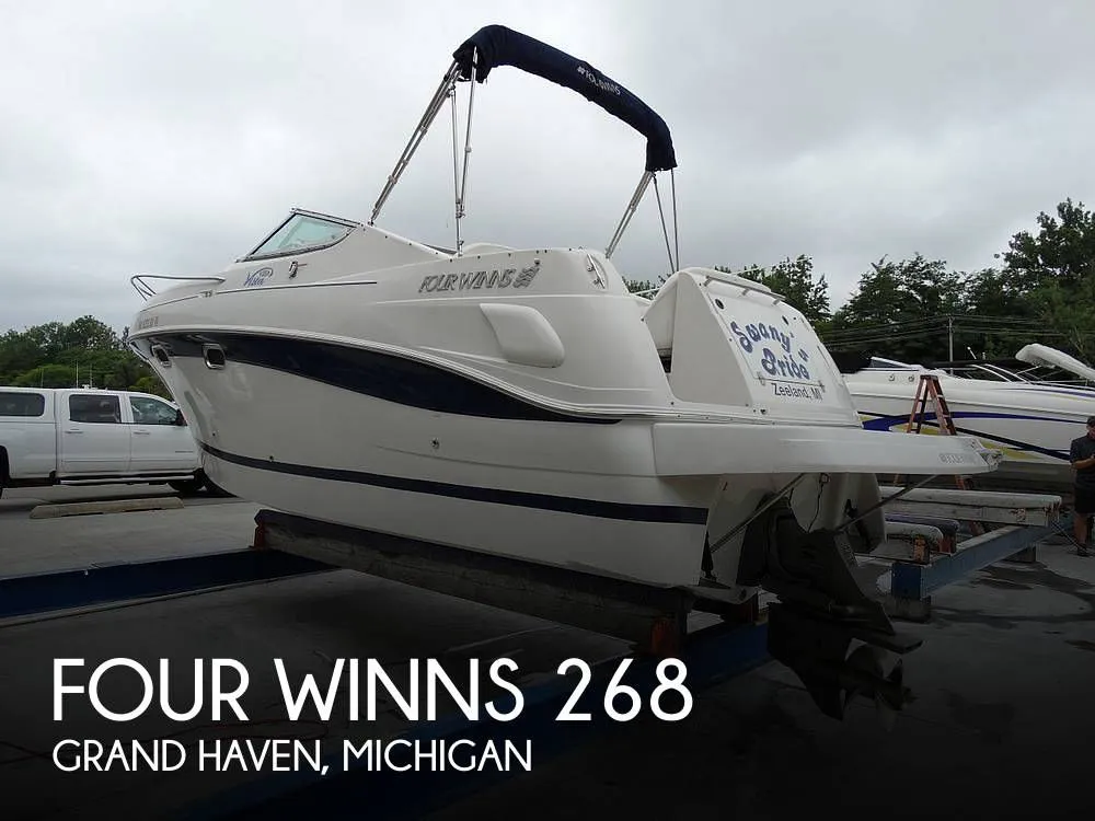 2005 Four Winns Vista 268 in Grand Haven, MI