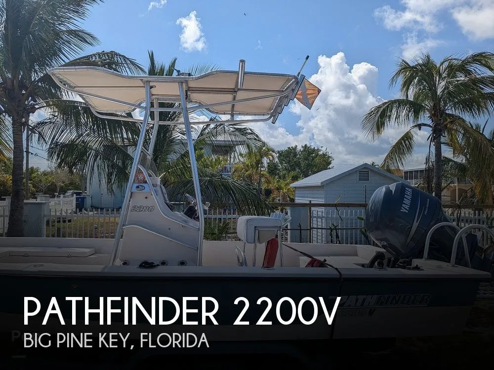 2005 Pathfinder 2200V in Big Pine Key, FL