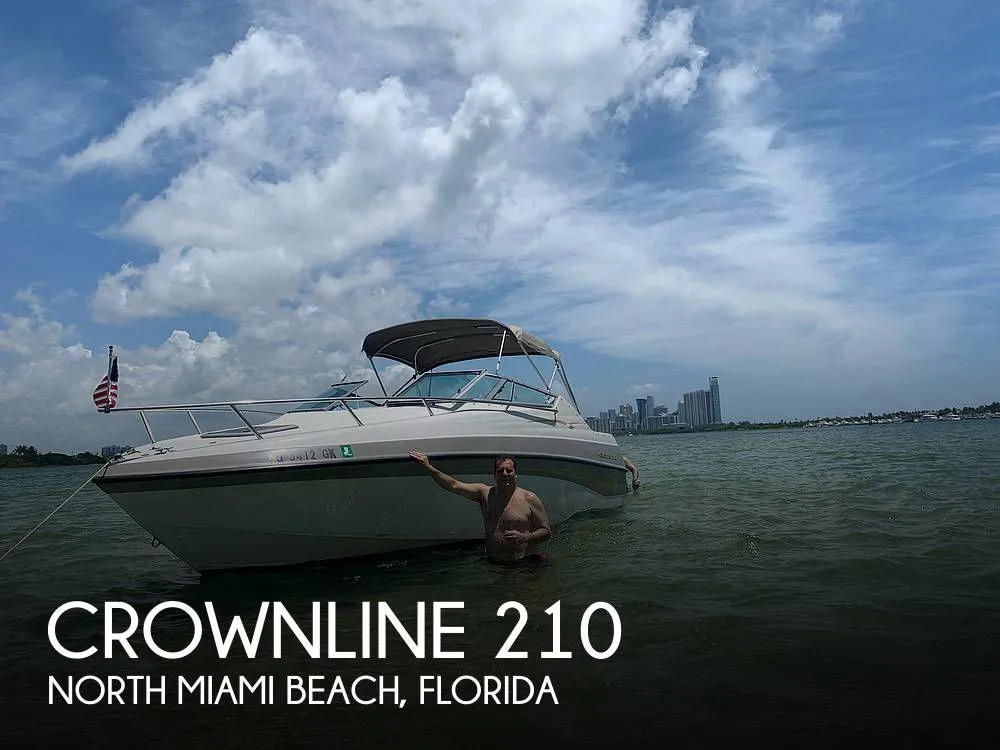 1999 Crownline 210 in North Miami Beach, FL