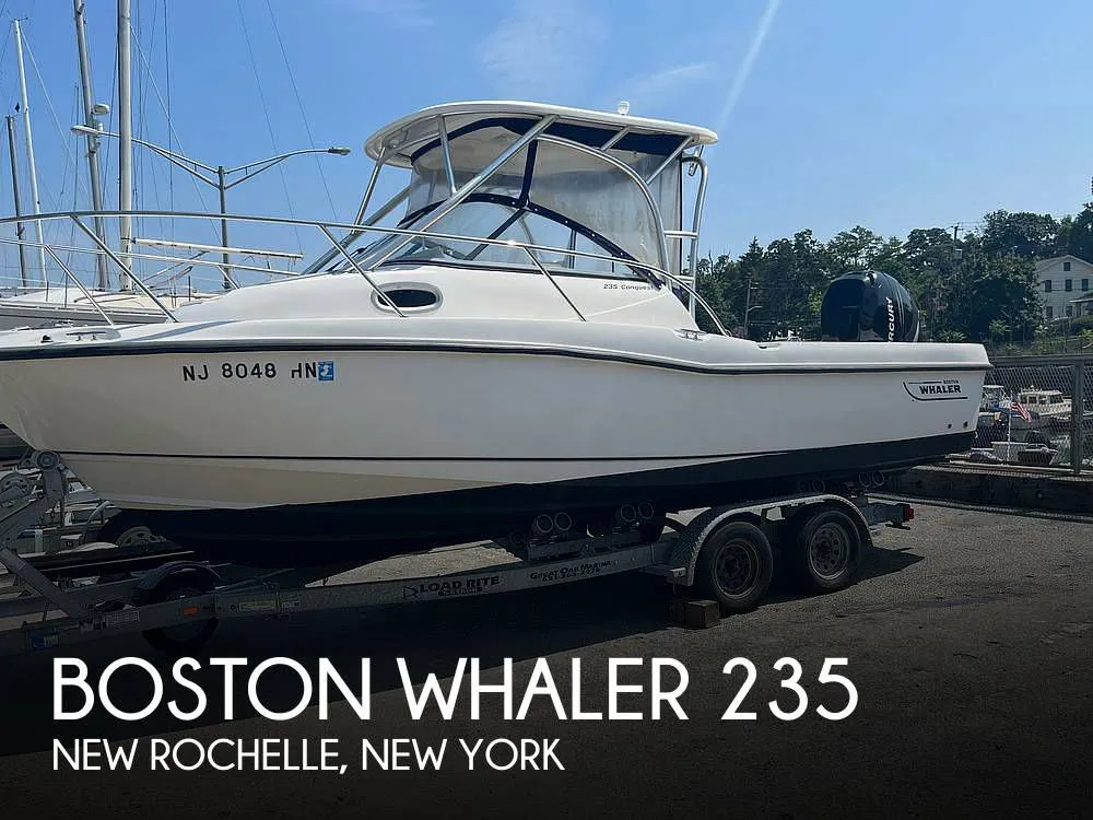 2005 Boston Whaler 235 Conquest in New Rochelle, NY