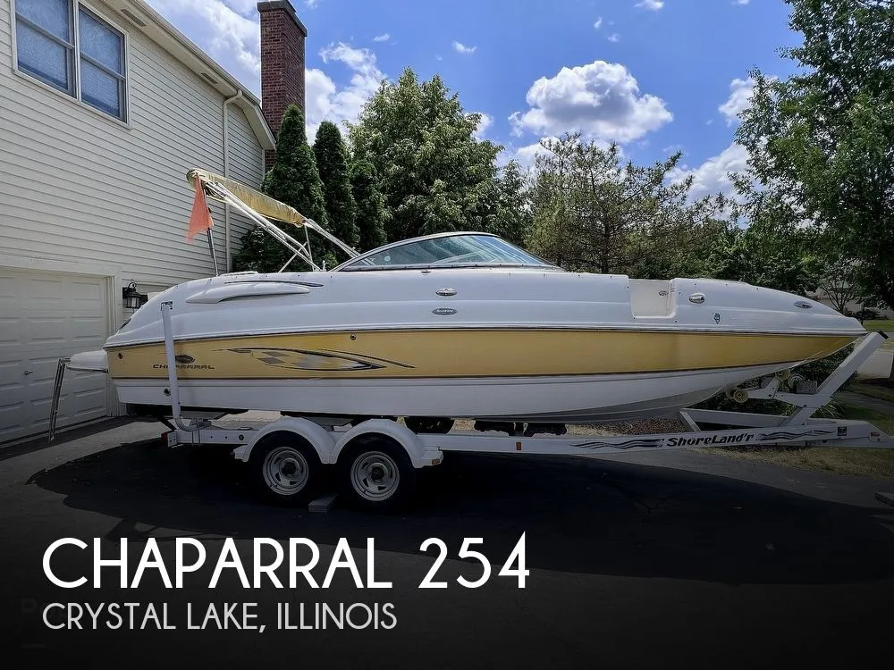 2006 Chaparral Sunesta 254DB in Crystal Lake, IL