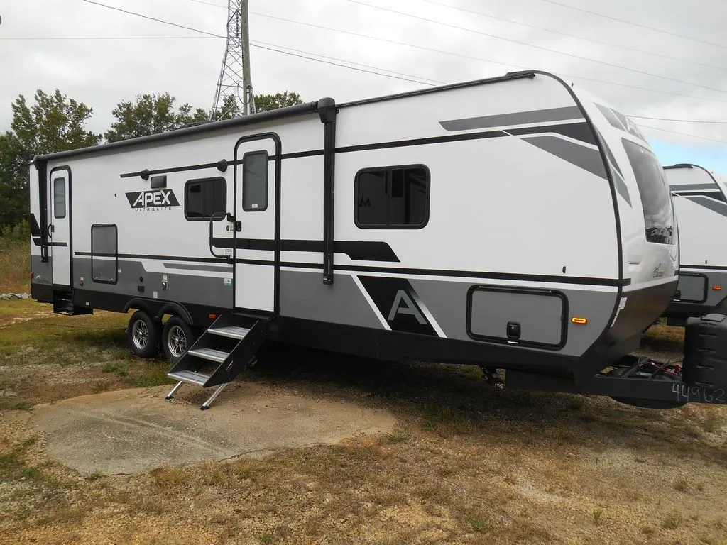 2023 Coachmen Apex Ultra-Lite 8’ Wide 290BHS