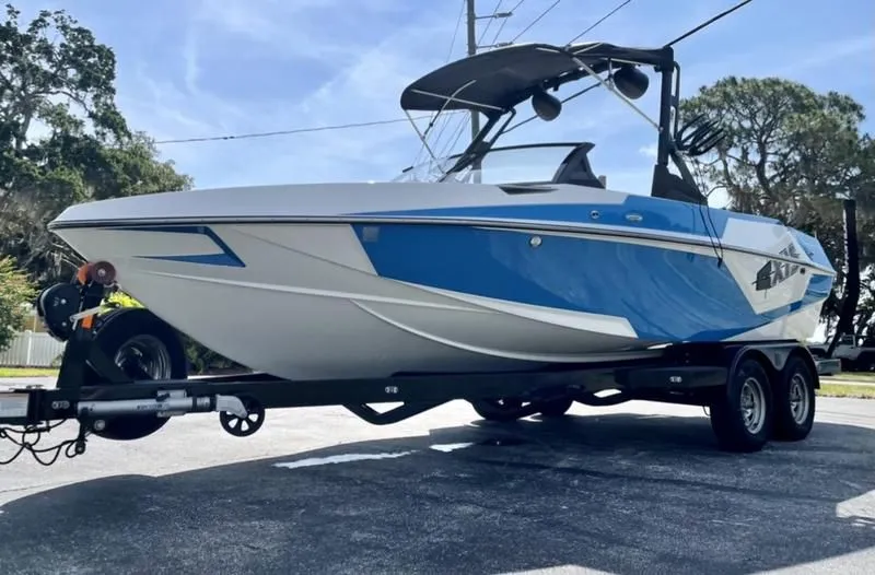 2020 Axis Wake Research T22 in Broadway, NC