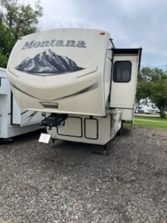2015 Keystone RV Montana 3100RL