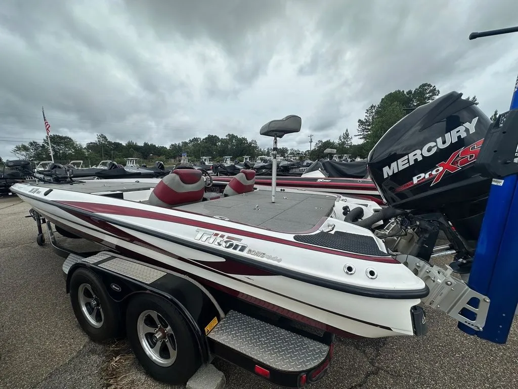 2012 TRITON 21XS ELITE