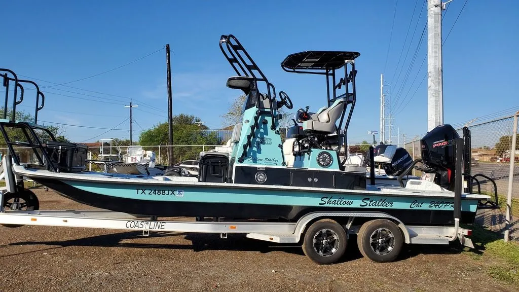 2021 Shallow Stalker Boats Cat 240 Pro