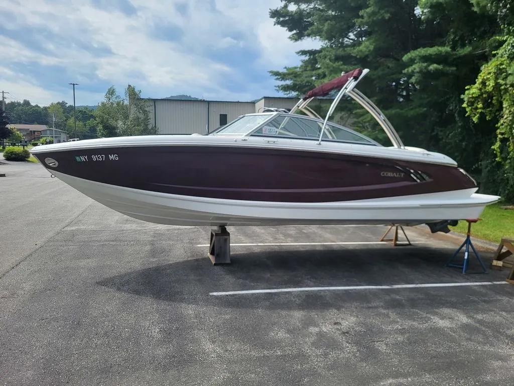 2011 Cobalt Boats A25 in Lake George, NY