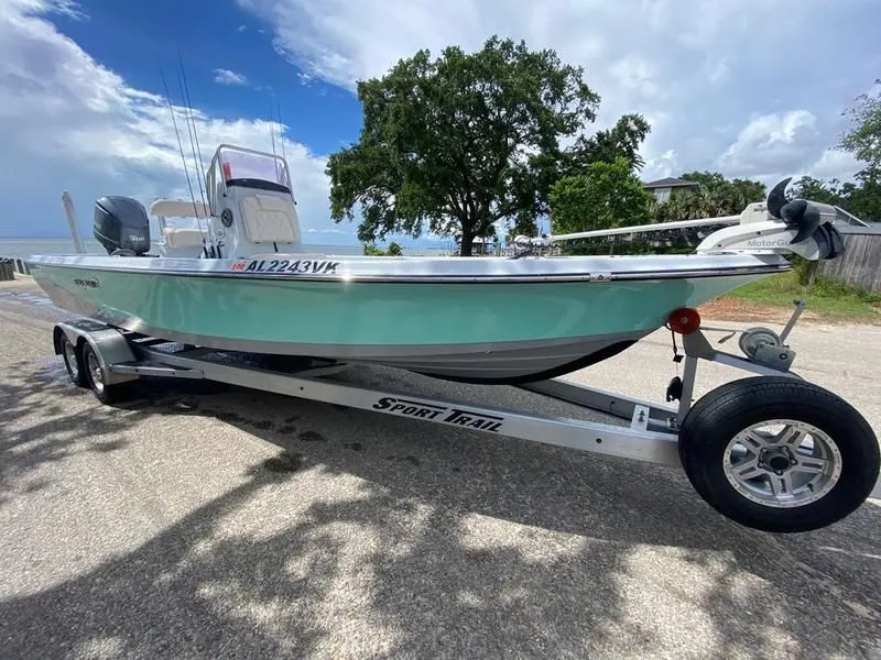 2021 Blue Wave Boats 2400 Purebay