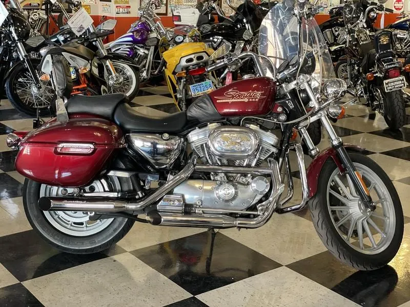 2001 Harley-Davidson XL883C - Sportster Custom 883C