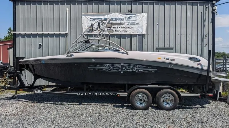 2004 Nautique Air 226