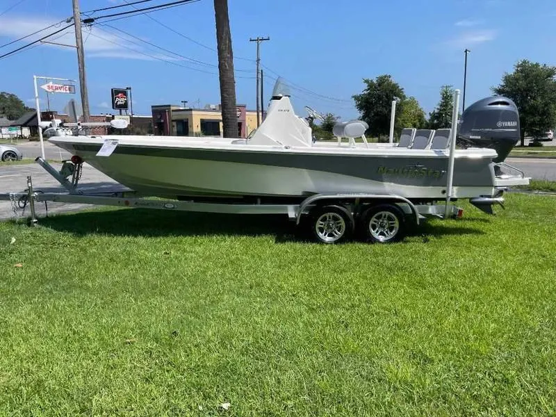 2023 NauticStar 215 XTS