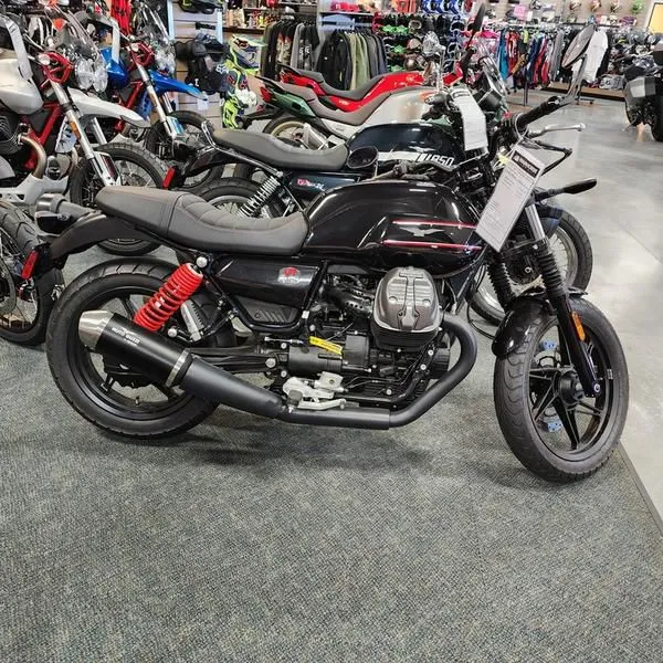 2023 Moto Guzzi V7 STONE SPECIAL EDITION