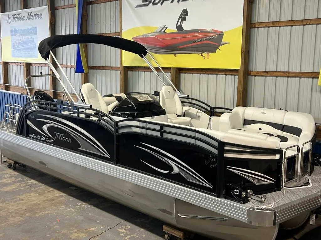 2022 JC TriToon Marine SwingBack 23 TriToon Sport