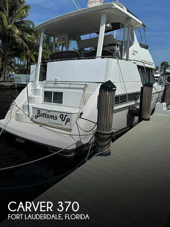 1996 Carver 356 in Fort Lauderdale, FL