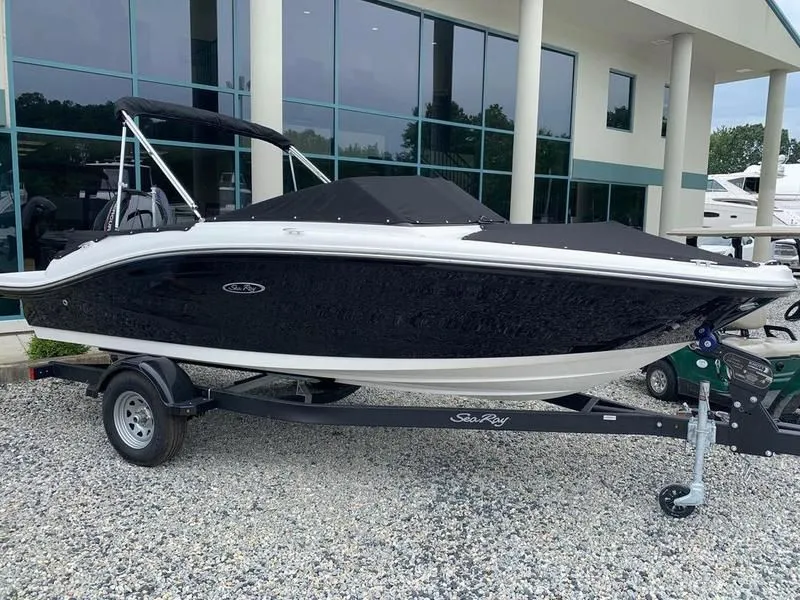 2024 Sea Ray SPX 190 Outboard in Spokane, WA