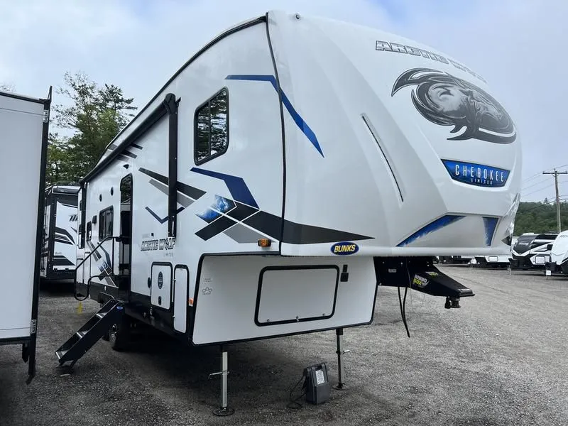 2024 Forest River RV  Cherokee Arctic Wolf 278BHS