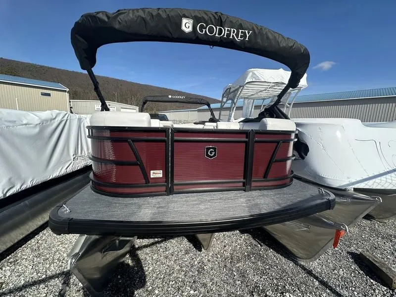 2024 Godfrey Pontoons Sweetwater 2286 SFL GTP 27 in. Center Tube Package