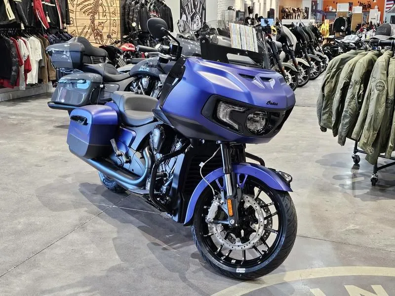 2024 Indian Motorcycle Challenger Dark Horse Spirit Blue Smoke
