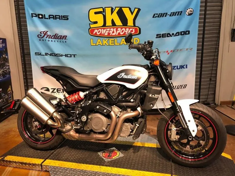 2022 Indian Motorcycle FTR S White Smoke