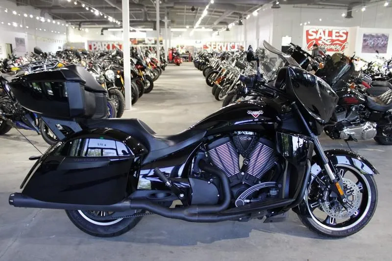 2014 Victory Motorcycles Cross Country Gloss Black