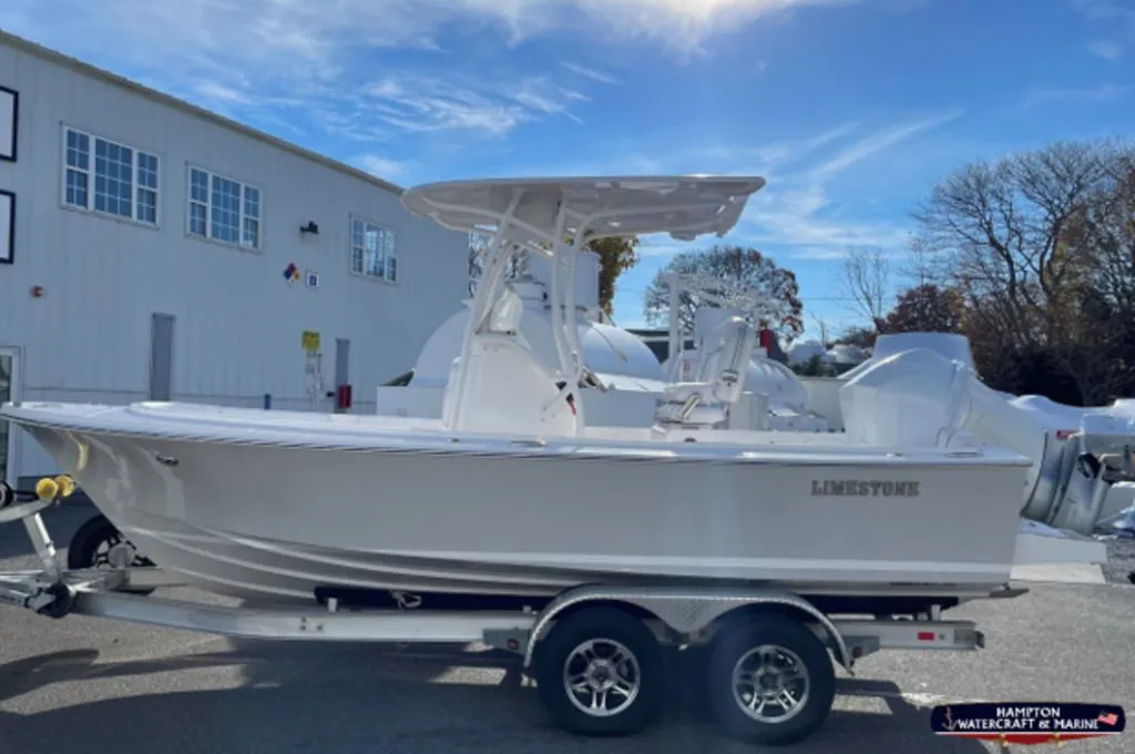 2022 Limestone Boats L-200CC w/ Flexiteek deck & Custom Canvas!