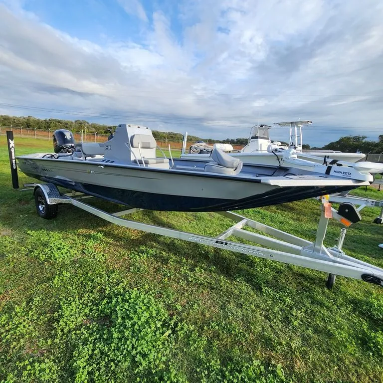 2024 Xpress Boats SW20B