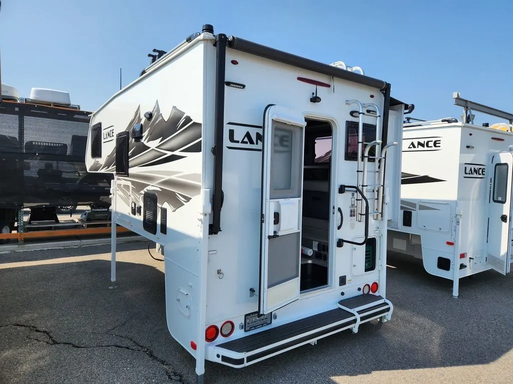 2023 Lance Truck Campers 855s
