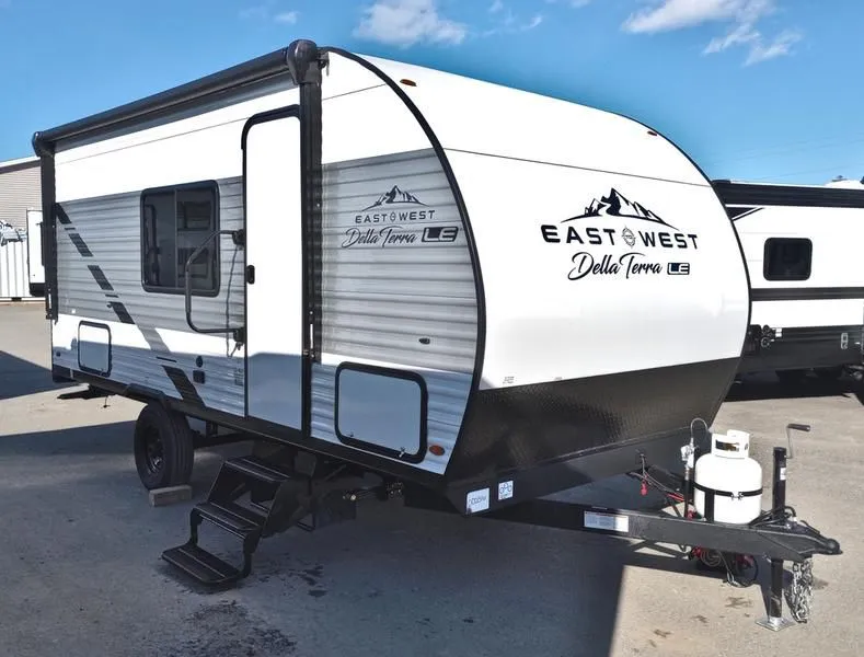 2023 East to West RV  Della Terra 170BHLE