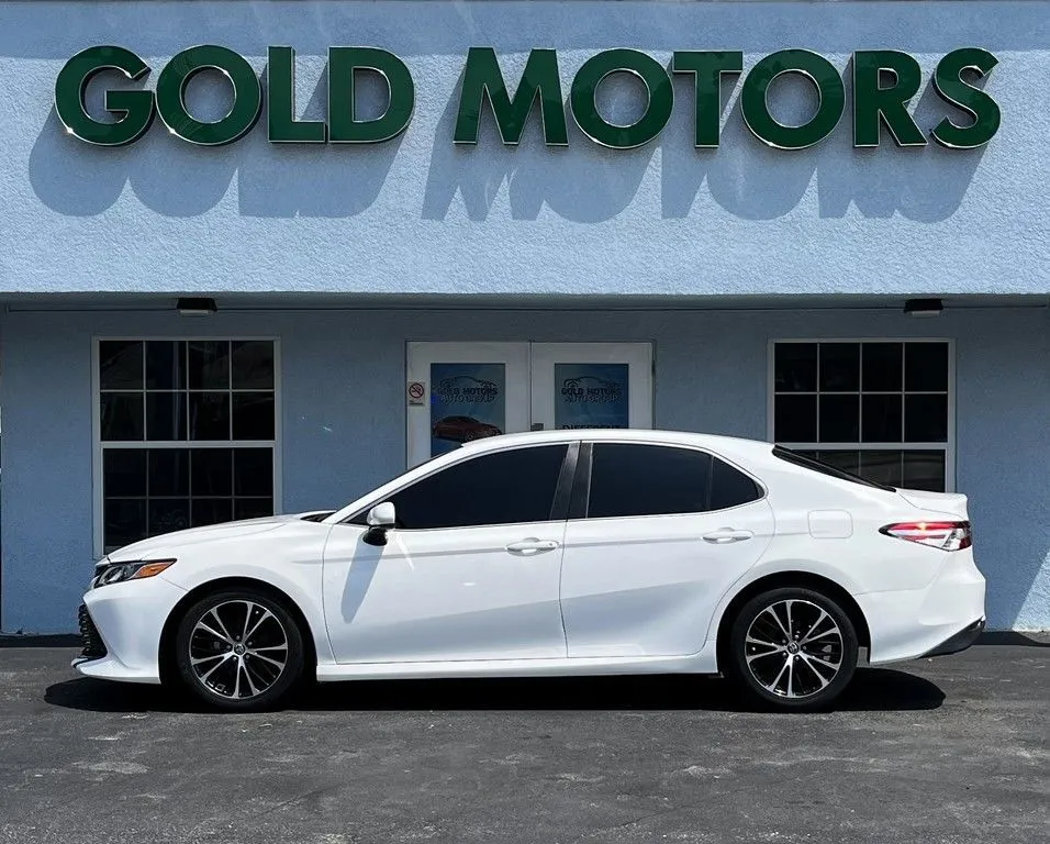 2018 Toyota Camry LE 2.5L 4-Cyl. Dynamic Force 8-Speed atm