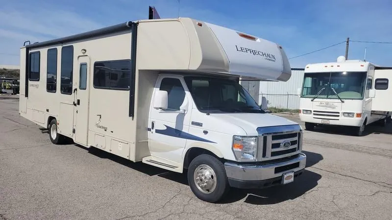 2015 Coachmen Leprechaun 317SA