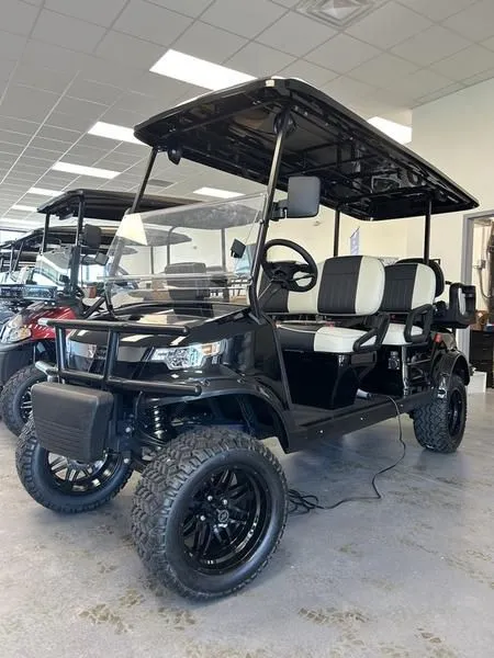 2024 Star EV Capella 4+2 Lifted Lithium LSV
