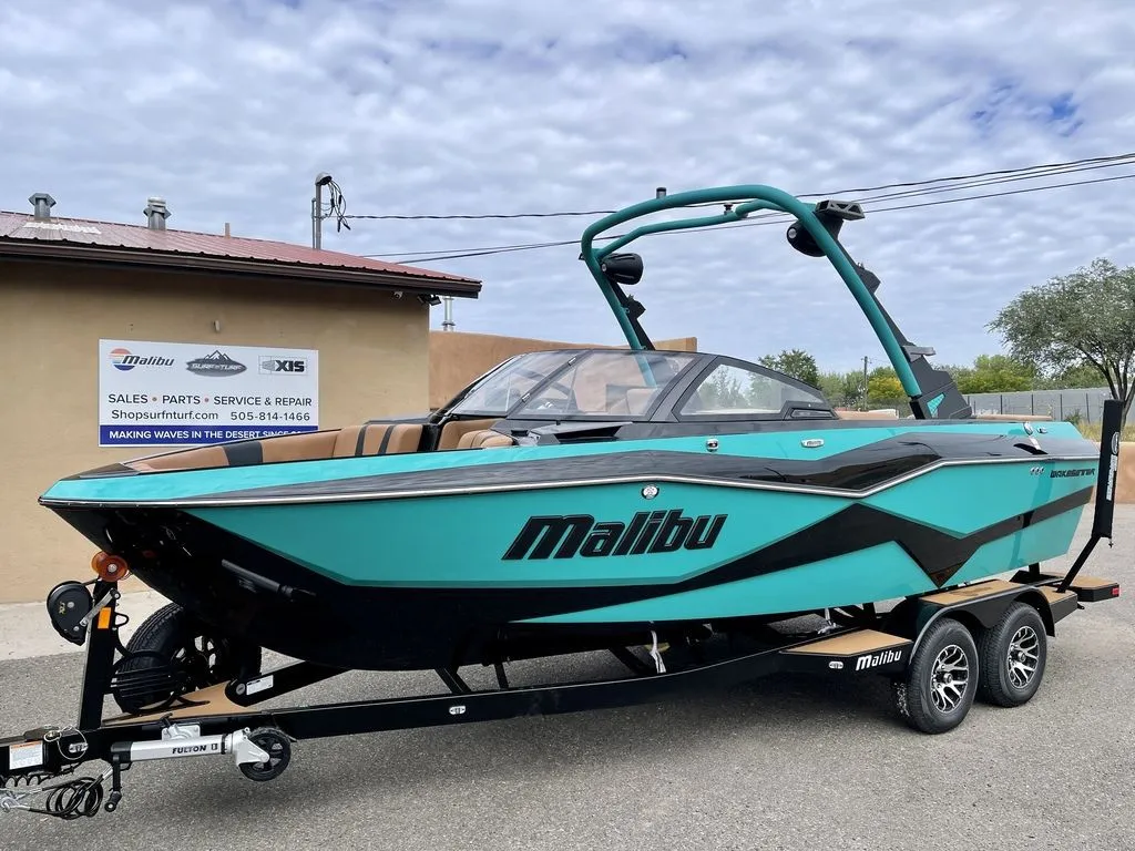 2023 Malibu Boats 22 LSV in Santa Fe, NM